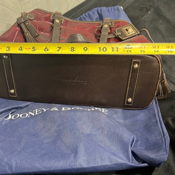 Dooney & Bourke Maroon Wine Crocodile Textured Bag with Mini Wallet Pouch - Picture 10 of 14